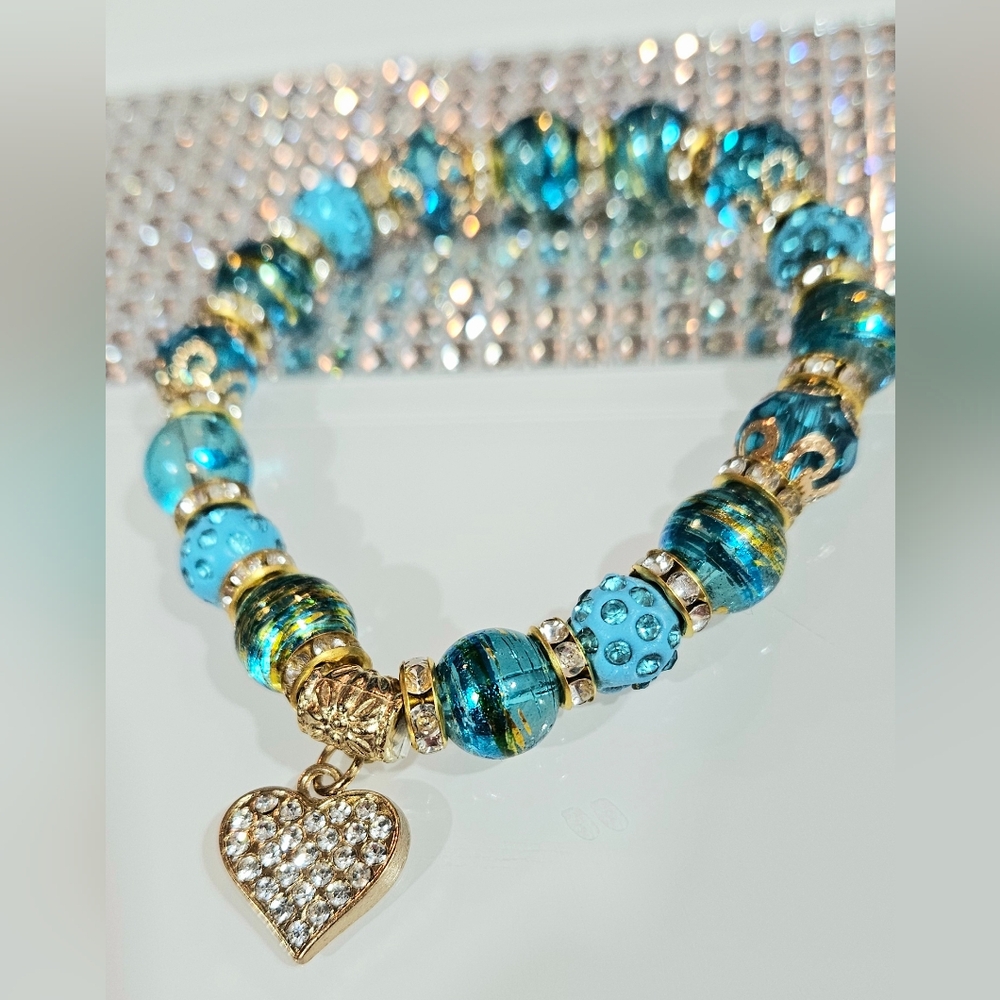 Nordstrom Blue and Gold Beaded Bracelet with Heart Charm NWOT - Picture 2 of 4